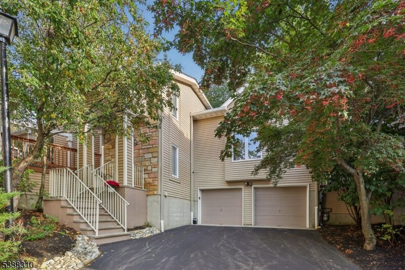 Property Photo: 80 Blackburne Ter NJ 07052