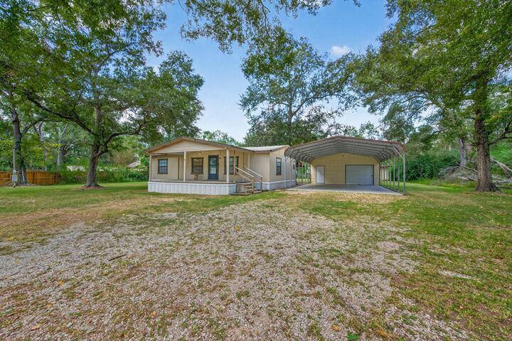 Property Photo: 13111 Sandchester Trail TX 77306