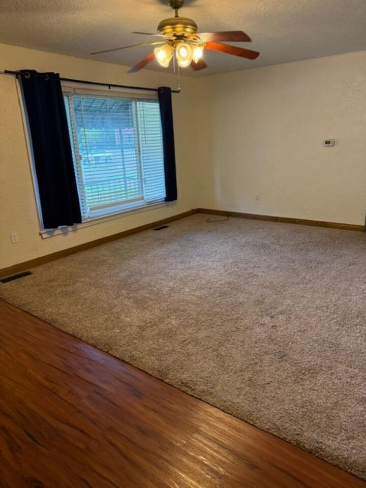 Property Photo: 1110 North Jefferson Drive WV 25701