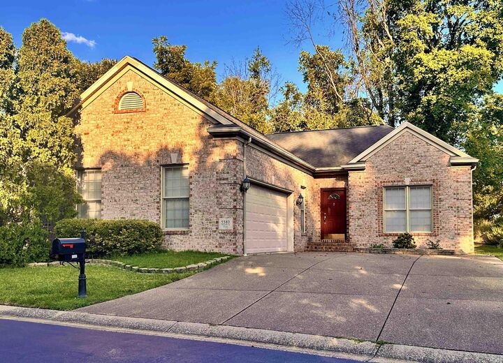 Property Photo:  5580 Prestwick Road  IN 47630 