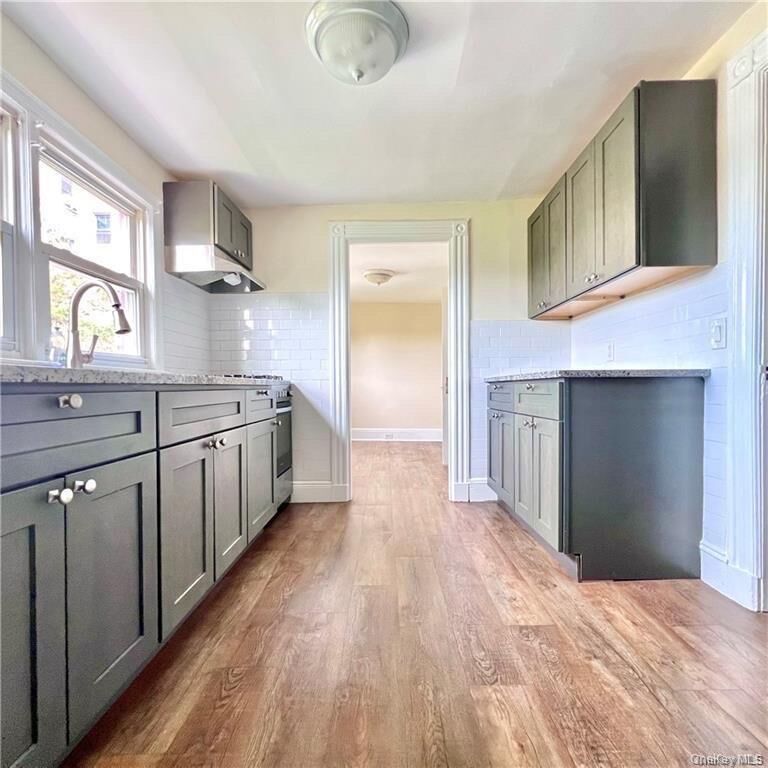 Property Photo:  175 Centre Avenue  NY 10805 