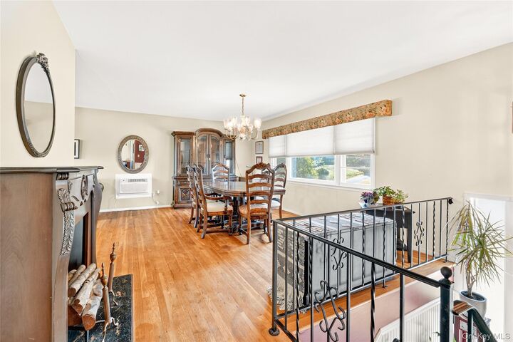 Property Photo:  9 Oakwood Lane  NY 10984