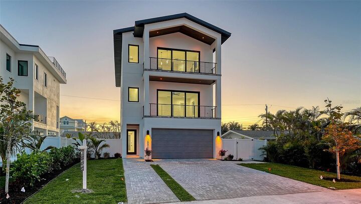 Property Photo:  1214 Gulf Boulevard  FL 34223 