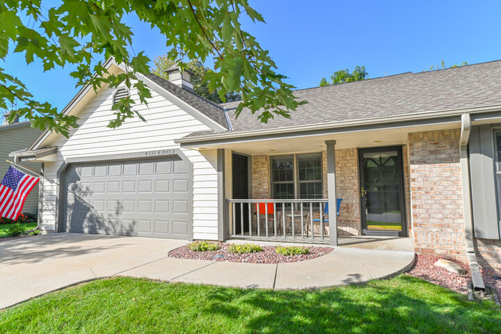 W232n3043 Emerald Ln A  Pewaukee WI 53072 photo