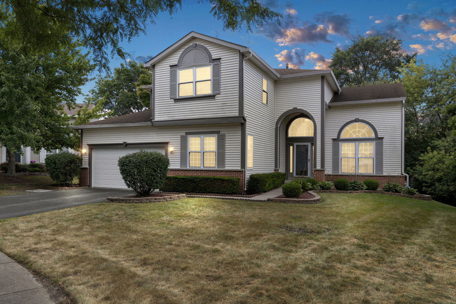 Property Photo: 7623 Beringer Court IL 60031