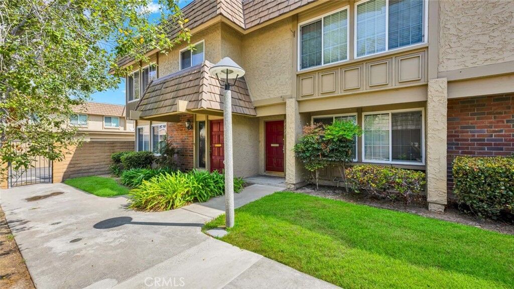 Property Photo:  18189 18189 Muir Woods  CA 92708 