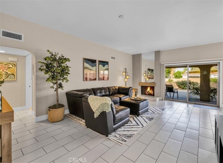 Property Photo:  44069 Chamonix Court  CA 92260 