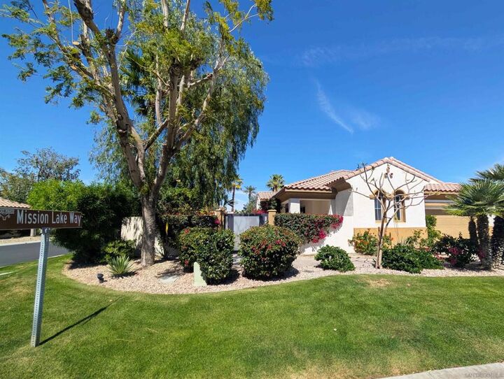 102 Mission Lake Way  Rancho Mirage CA 92270 photo