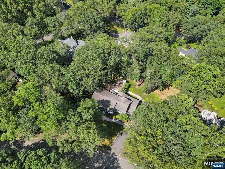 Property Photo:  75 Apple Ridge  NJ 07677 