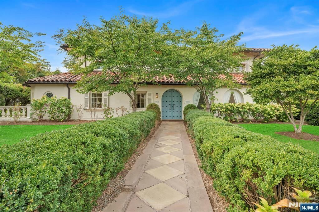 Property Photo:  600 Doremus Avenue  NJ 07452 