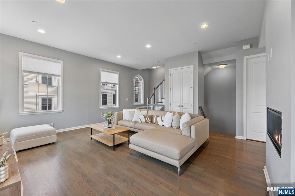 Property Photo:  289 Bradley Drive  NJ 07075 