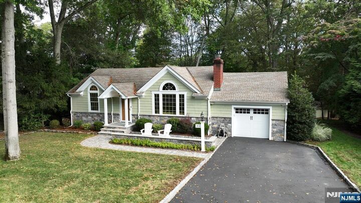 Property Photo:  306 Sunset Boulevard  NJ 07481 