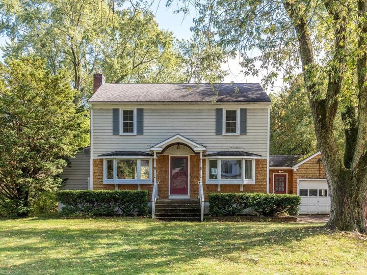 26 Elsom Parkway  South Burlington VT 05403 photo