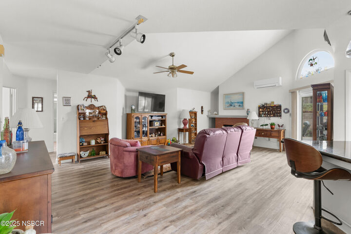 Property Photo: 1494 Bathurst Drive CA 93455