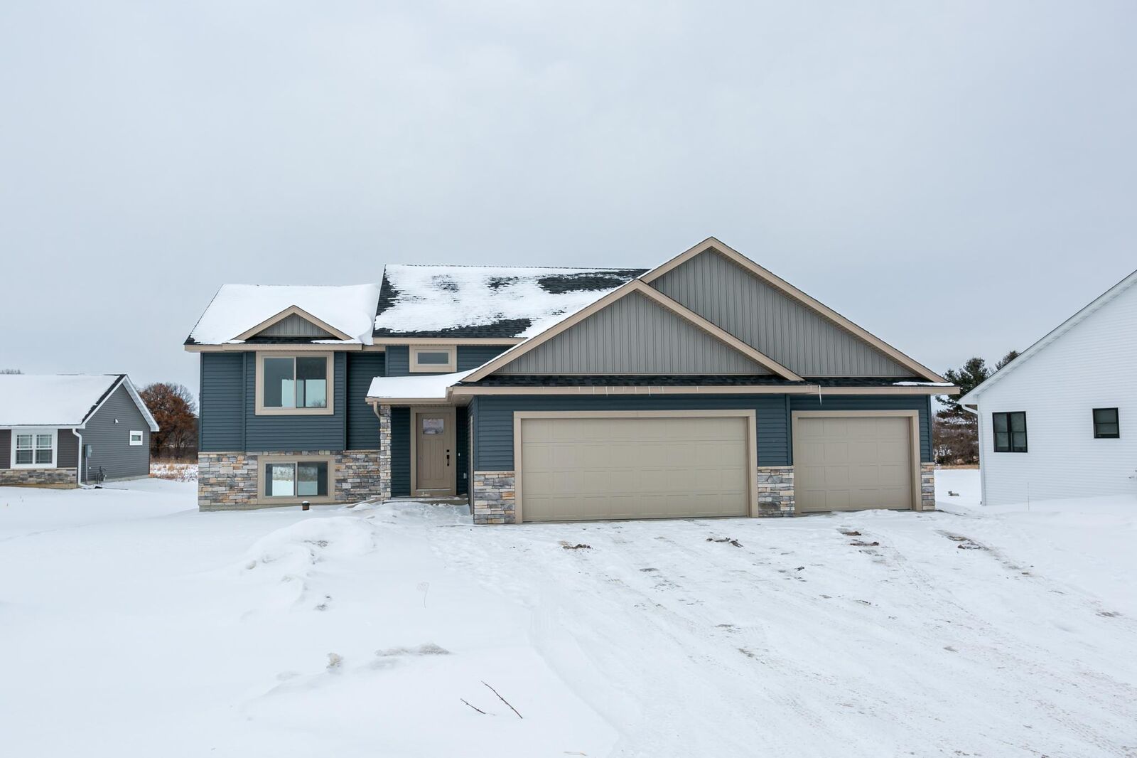 Property Photo:  720 165th Avenue  WI 54015 