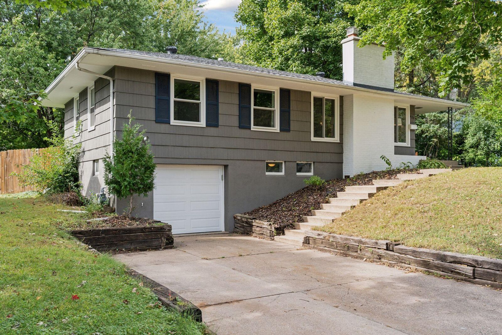 Property Photo:  420 Harrison Avenue S  MN 55343 