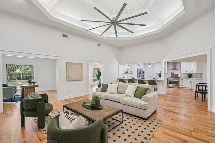 Property Photo: 6625 Rolling Vista Drive TX 75248