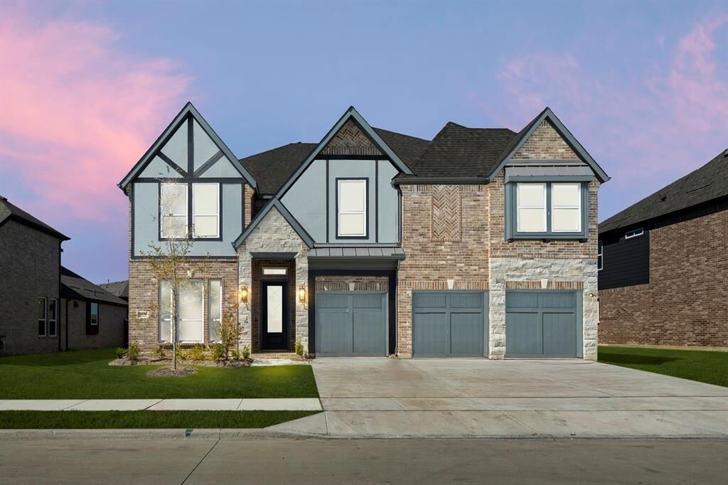 Property Photo: 6225 Mulberry Creek Drive TX 75009