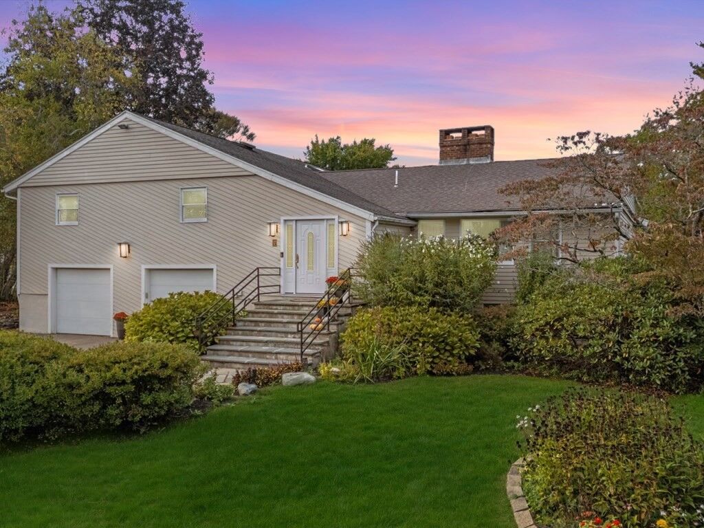 Property Photo: 6 Tally Ho Ln MA 01701