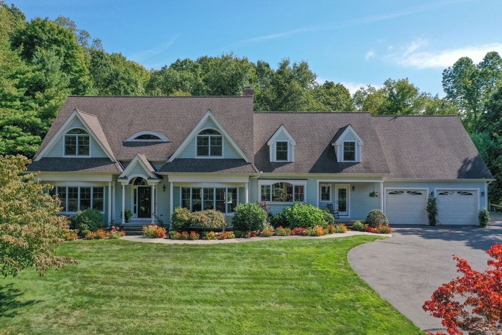 Property Photo:  7 Western View Rd  MA 01040 