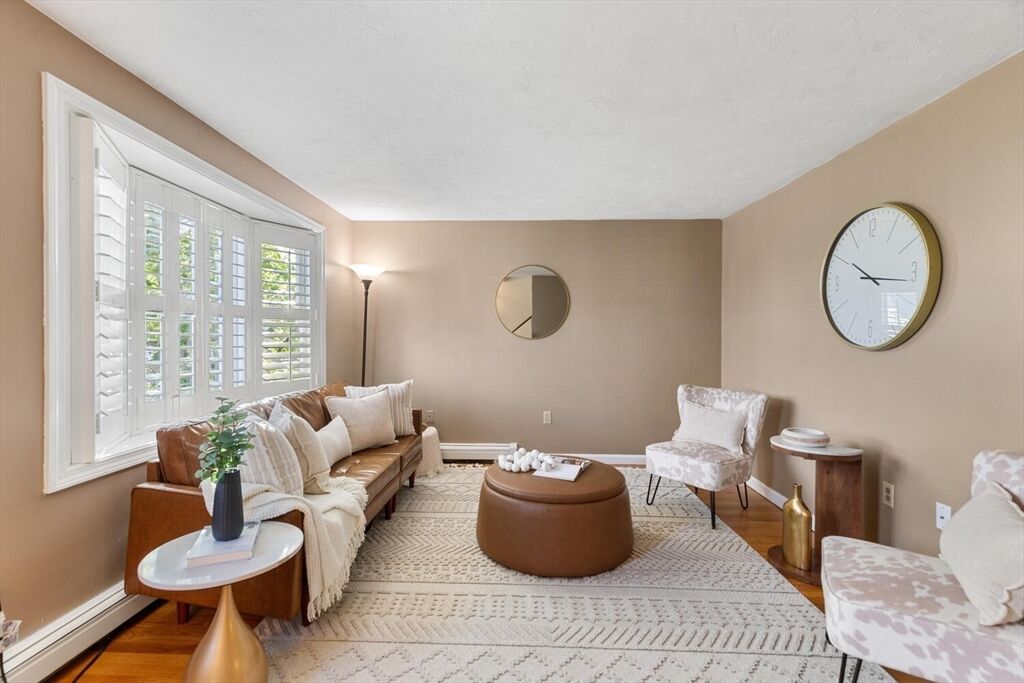 Property Photo:  94 Mount Vernon Street 94  MA 02148 