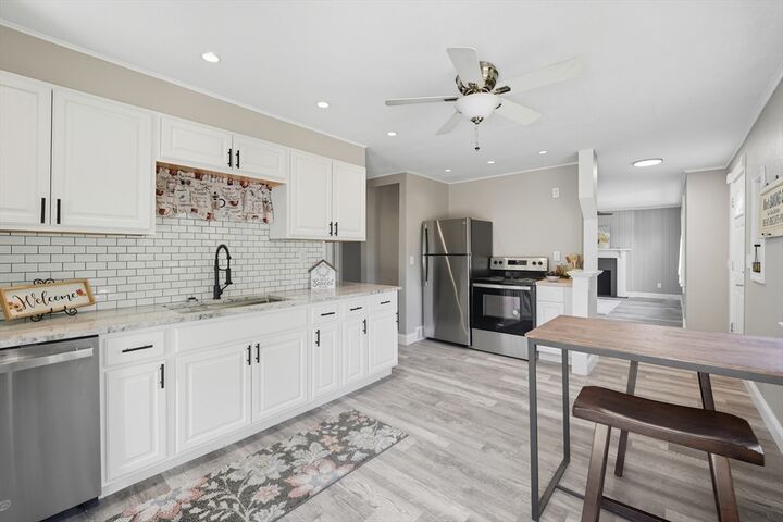Property Photo:  66 Stoney Ln  MA 01085 