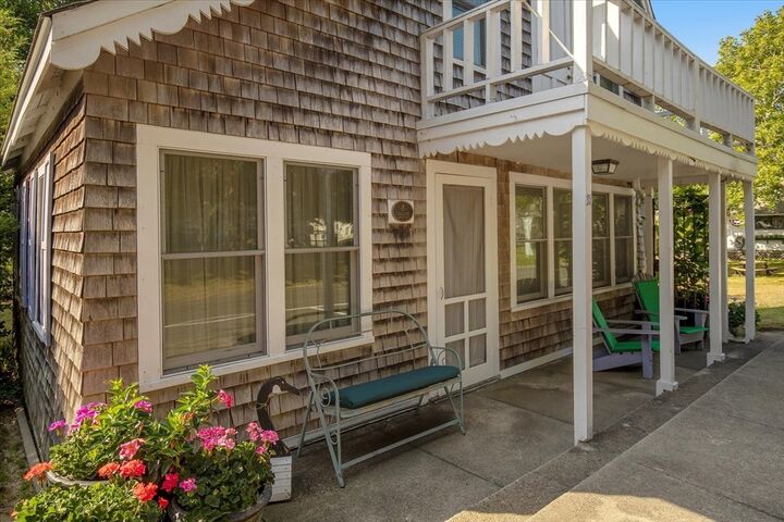 35 Valley Ave  Barnstable MA 02632 photo