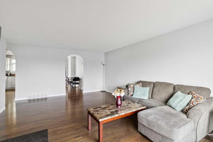 Property Photo: 166 Erindale Road AB T9H 4N5