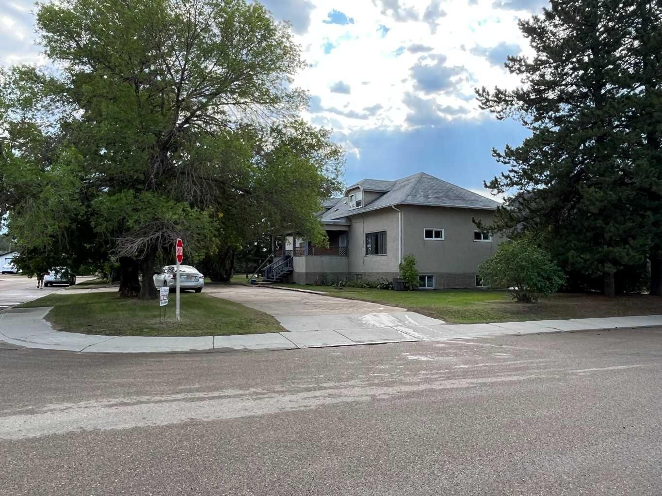 Property Photo: 4526 52 Street AB T9X 1Y1
