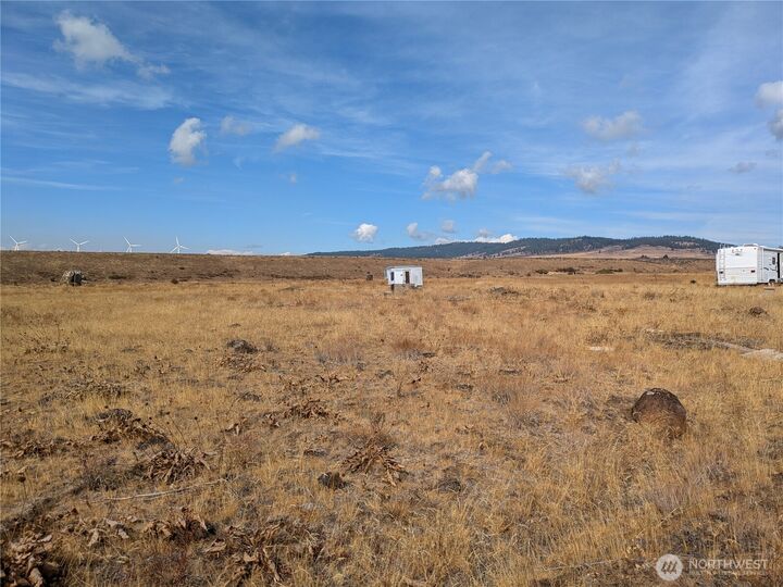 Property Photo: 1151 Flying Rock Road WA 98926