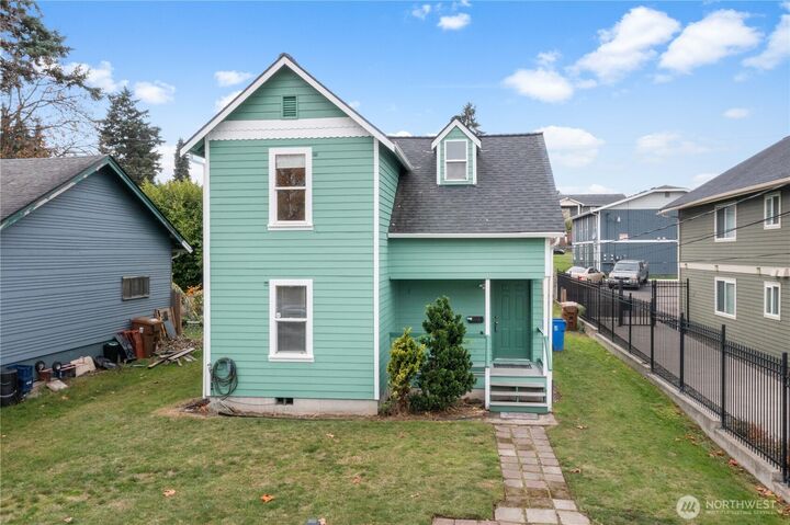 Property Photo:  3322  Chandler Street  WA 98418 