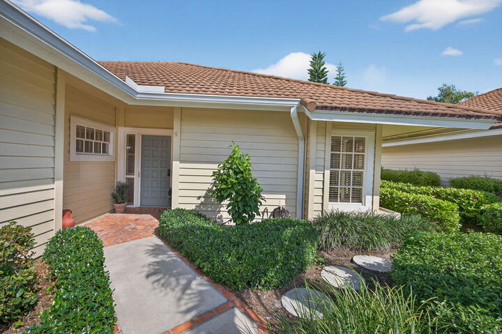 Property Photo:  7036 SE Winged Foot Drive  FL 34997 