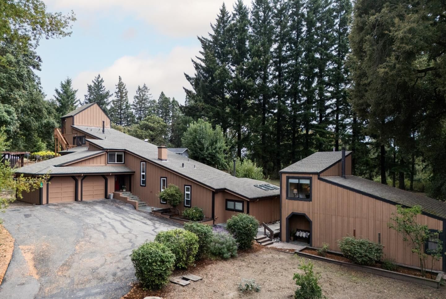 Property Photo:  215 Marty Road  CA 95033 