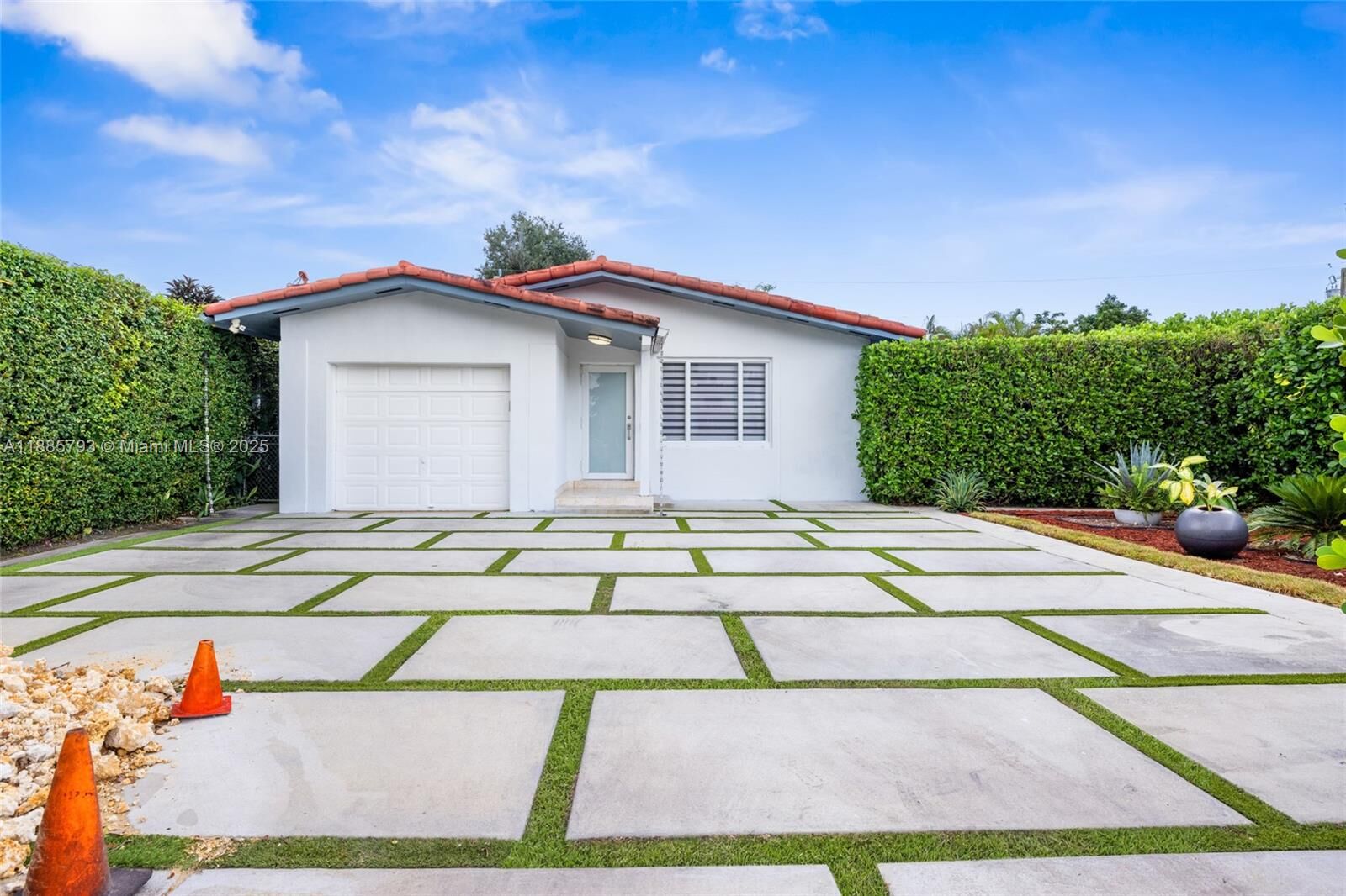 Property Photo:  2121 Red Rd  FL 33155 