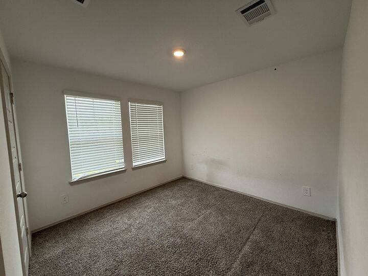 Property Photo: 6475 Alexis Street TX 77708