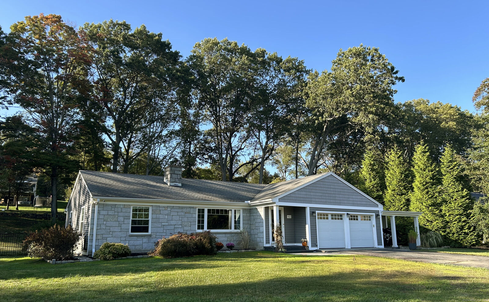 Property Photo: 462 Grace Trail CT 06477