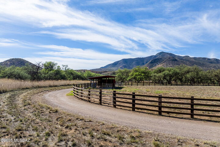 Property Photo: 51 Redrock Drive AZ 85624