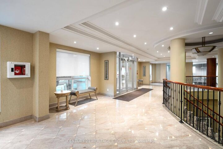 Property Photo:  11 William Carson Crescent 306  ON M2P 2G1 