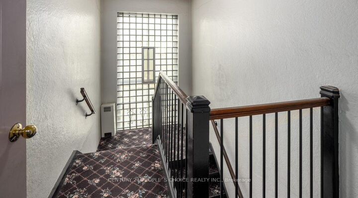 Property Photo:  869 Avenue Road 6  ON M5P 2K5 