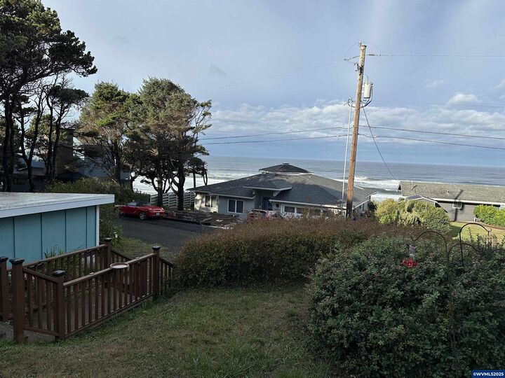 Property Photo: 9316 SW Abalone St OR 97366