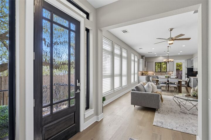Property Photo:  4323 Spicewood Springs Road 1  TX 78759 
