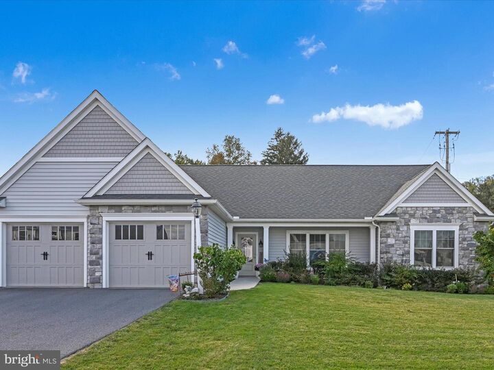 Property Photo: 1400 Limestone Ridge PA 17538