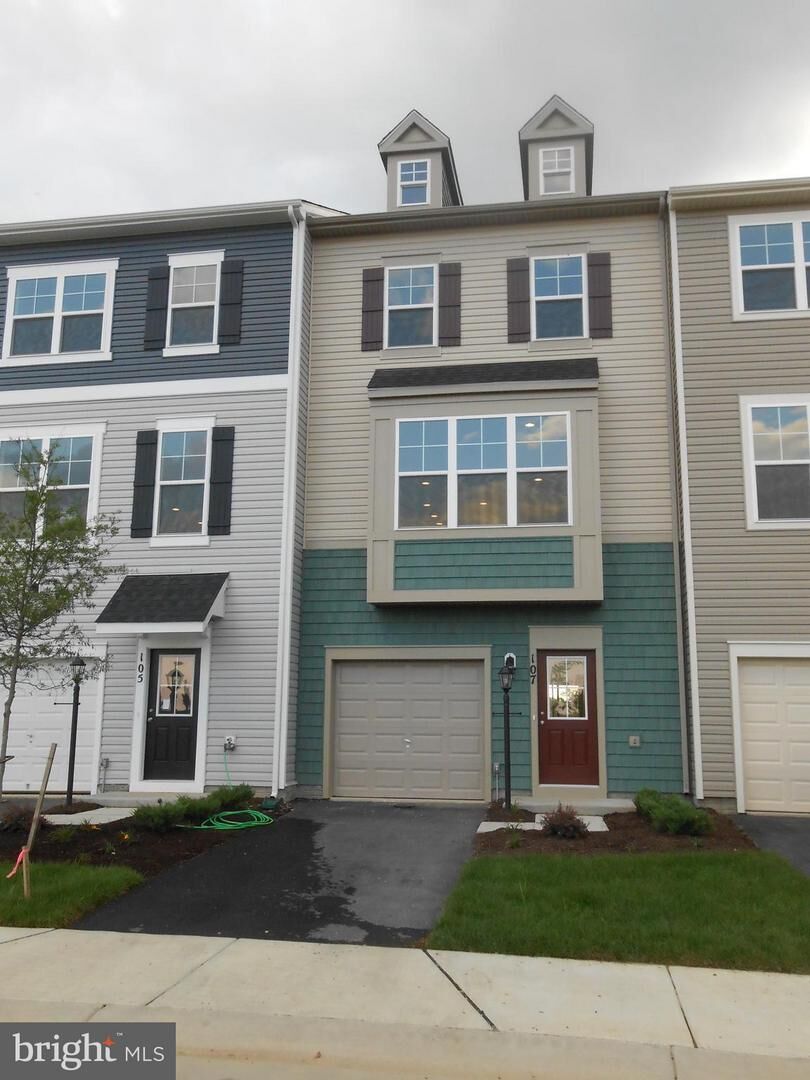 Property Photo:  107 Fading Star Court  VA 22656 
