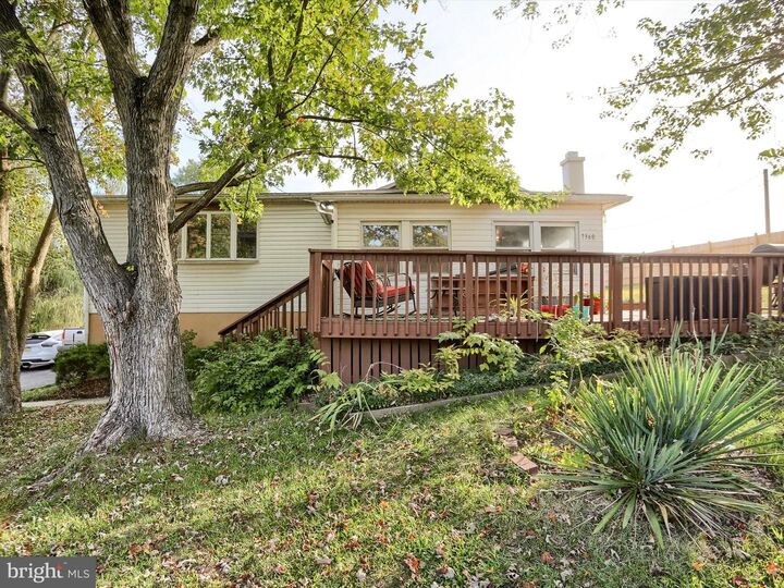 7360 Manor Drive  Harrisburg PA 17112 photo