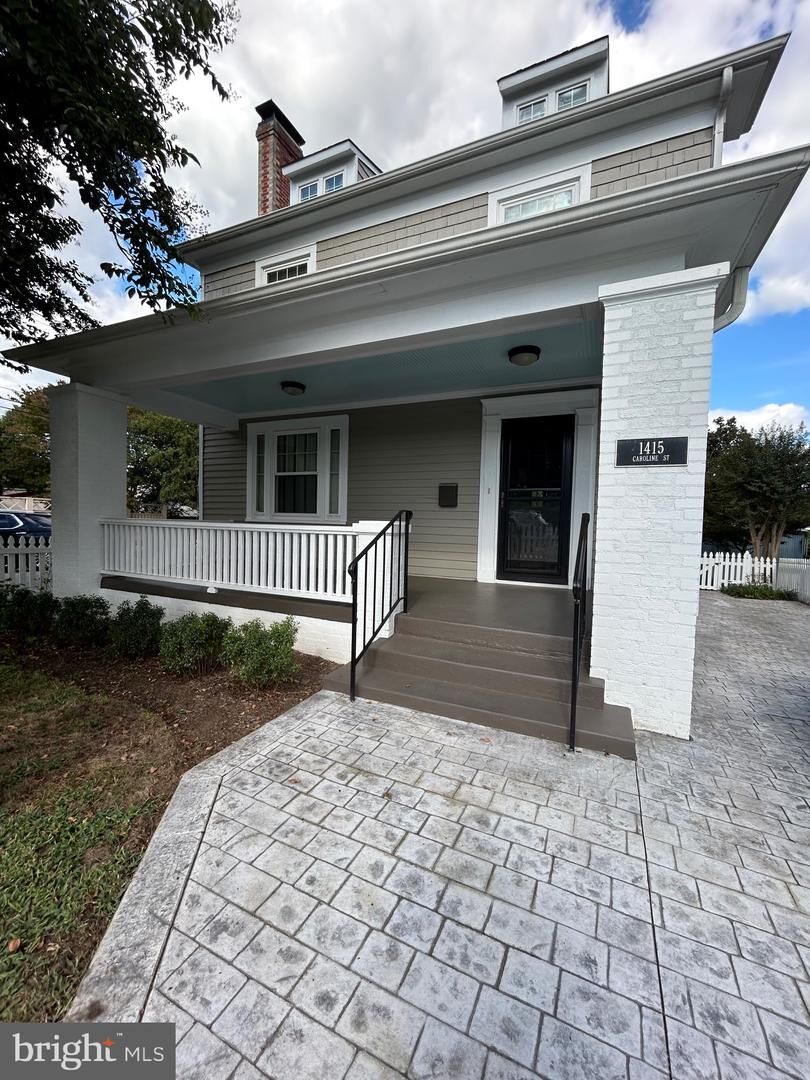 Property Photo:  1415 Caroline Street  VA 22401 
