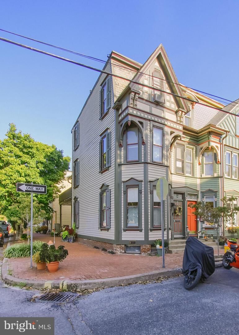 Property Photo: 100 Conoy Street PA 17104