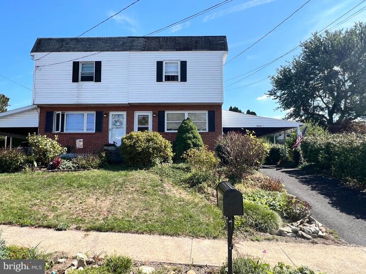 18 W Glenwood Drive B  Camp Hill PA 17011 photo