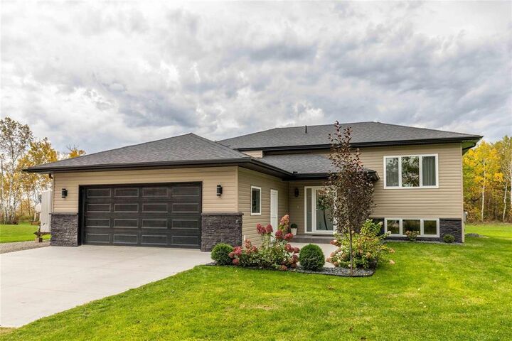 33 Oswald Drive  La Broquerie MB R0A 0W0 photo