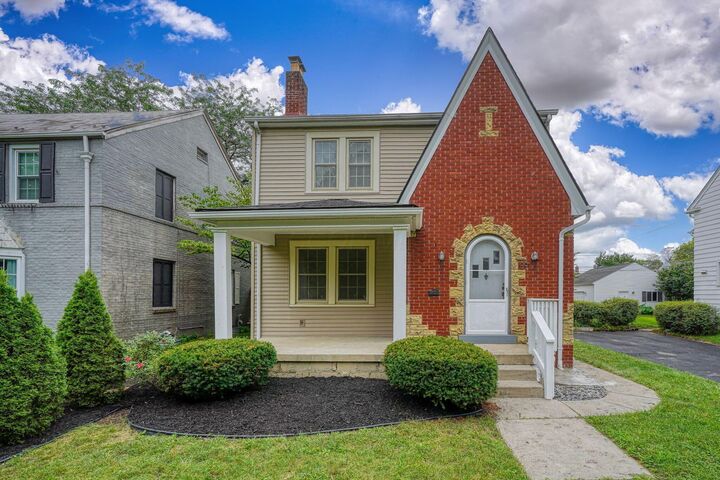 891 Vernon Road  Columbus OH 43209 photo