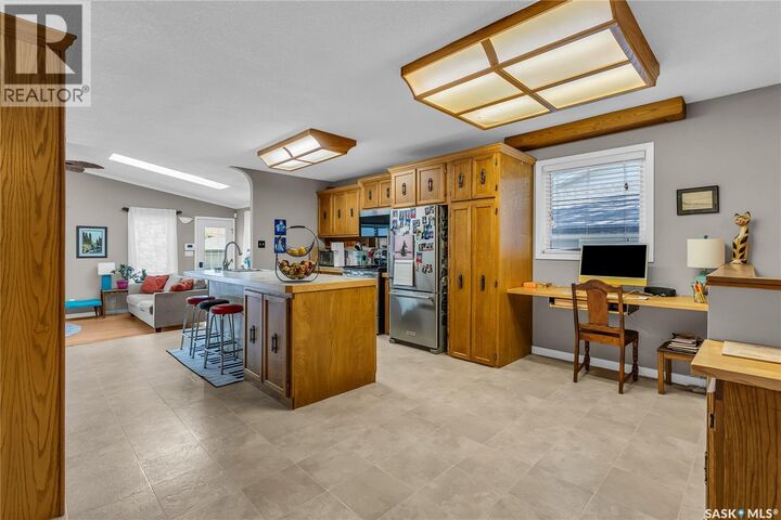 Property Photo: 1534 9th Avenue N SK S7K 2Z7